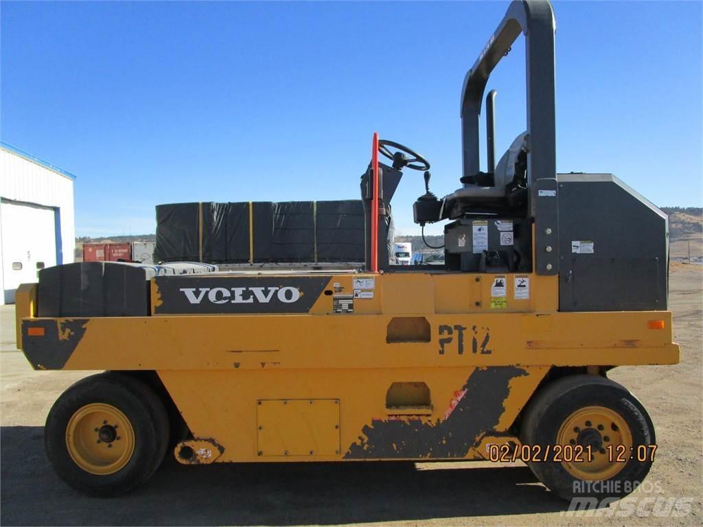 Volvo PT125C Pneumatikové válce