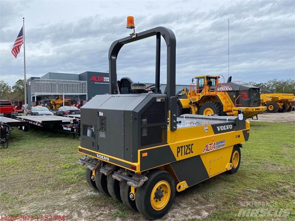 Volvo PT125C Pneumatikové válce