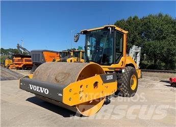 Volvo SD115B Tandemové válce