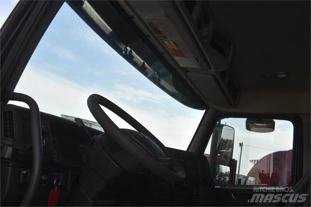 Volvo VHD104F300 Sklápěče