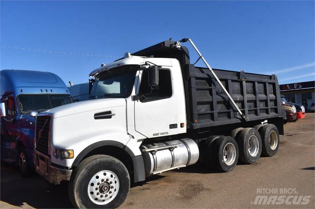 Volvo VHD64F200 Sklápěče