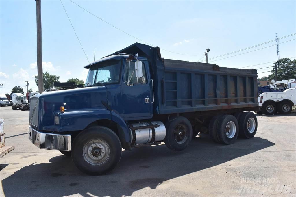 Volvo WG64T Sklápěče