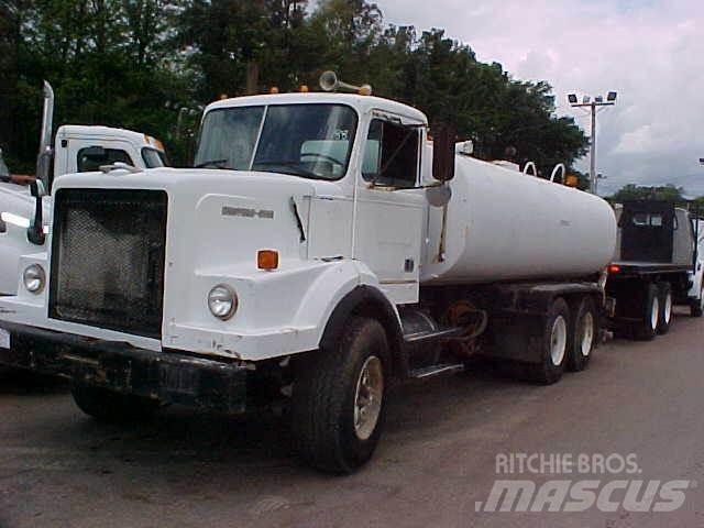 Western Star 6964F Cisternové vozy