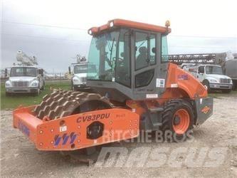 XCMG CV83PDU Tandemové válce