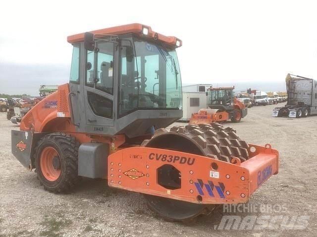 XCMG CV83PDU Tandemové válce