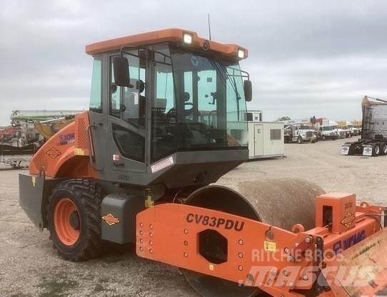 XCMG CV83PDU Tandemové válce
