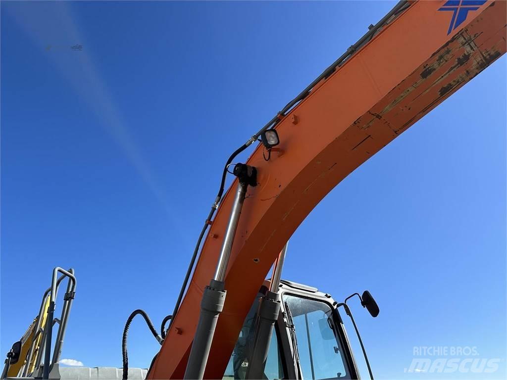 XCMG XE210CU Pásová rýpadla