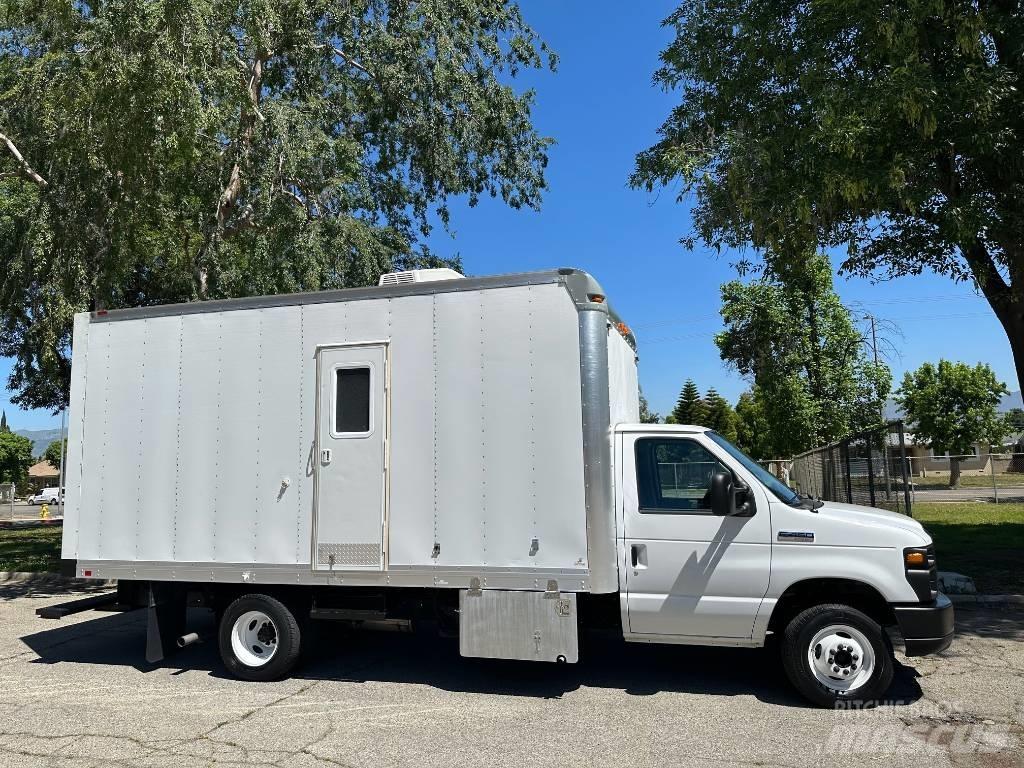 Ford E 450 SD Kombinované/Čerpací cisterny