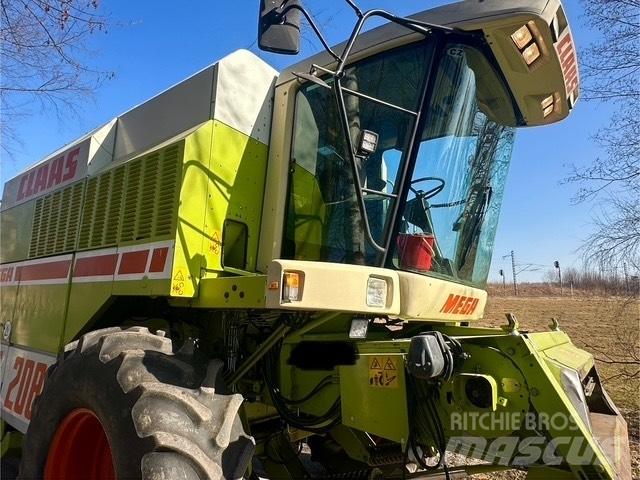 CLAAS Mega 208 Sklízecí mlátičky