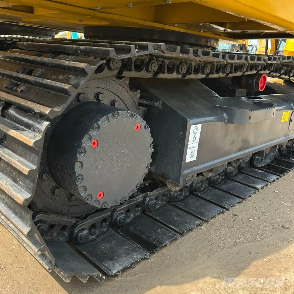 Komatsu 130 Pásová rýpadla