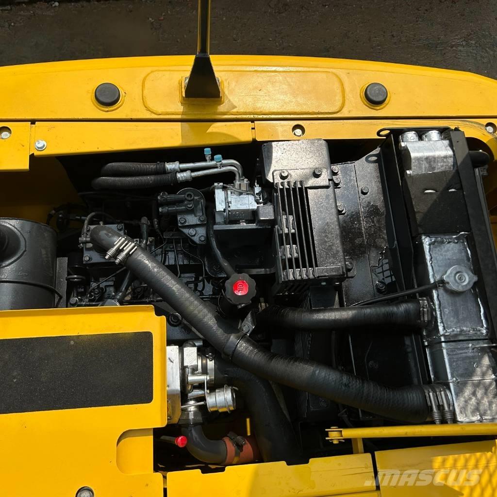 Komatsu 130 Pásová rýpadla