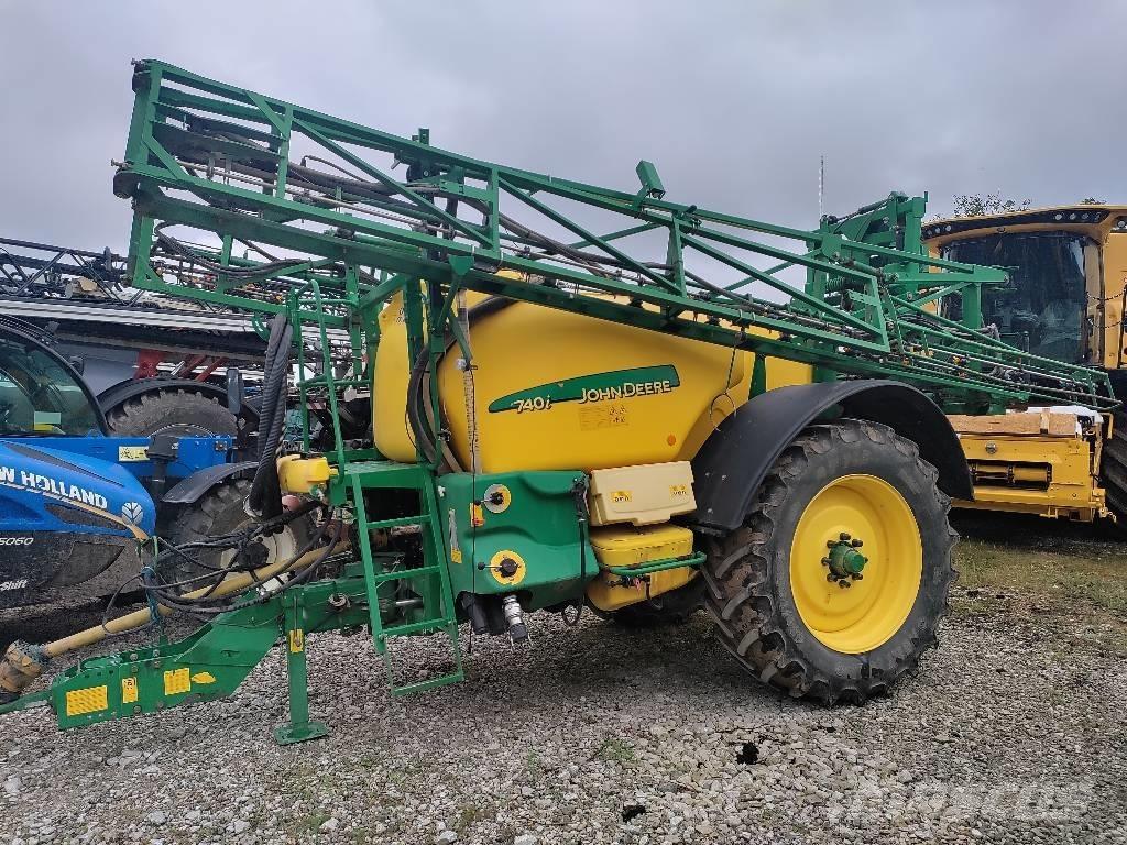 John Deere 740 i Tažené postřikovače