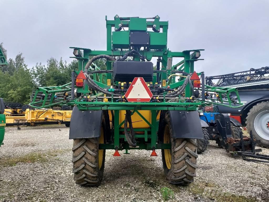 John Deere 740 i Tažené postřikovače