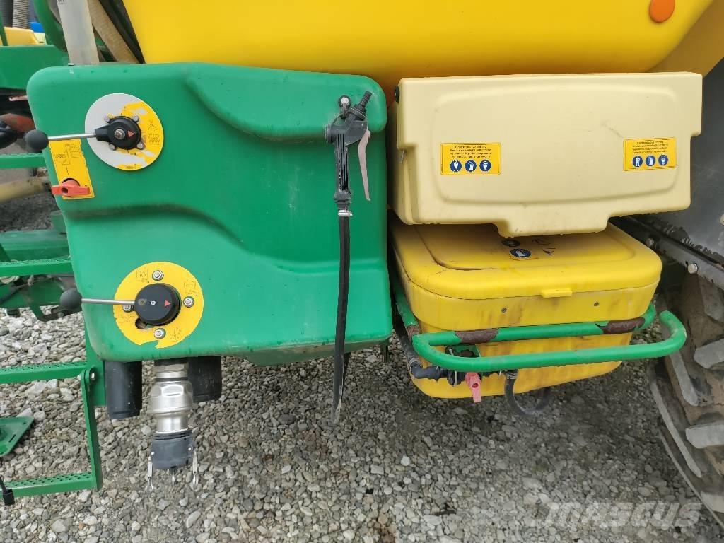 John Deere 740 i Tažené postřikovače