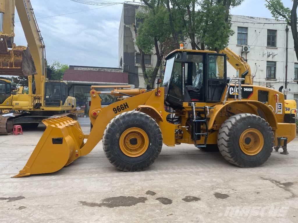 CAT CAT966H Kolové nakladače