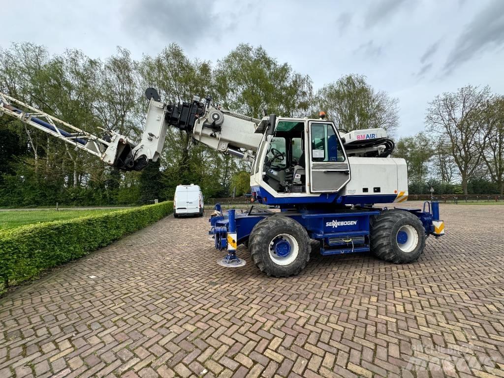 Sennebogen 608 Jeřáby pro těžký terén