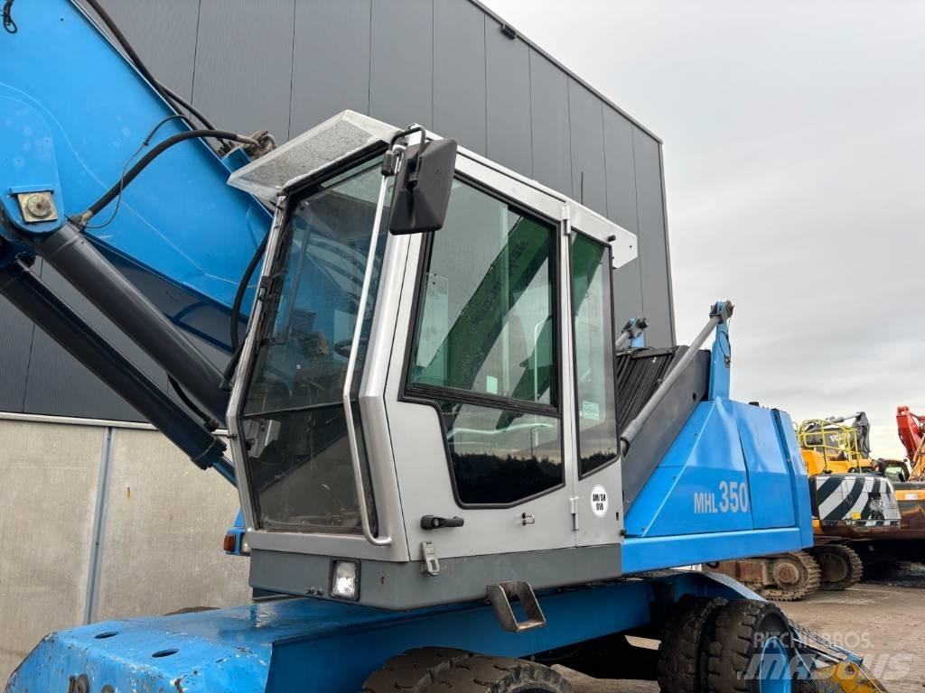 Fuchs MHL350  --  MHL 350 Stroje pro manipulaci s odpadem