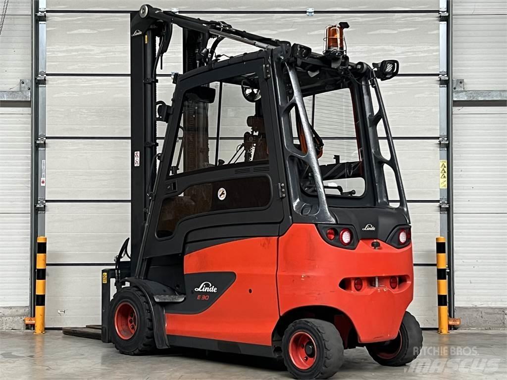 Linde E30/600HL Akumulátorové vozíky