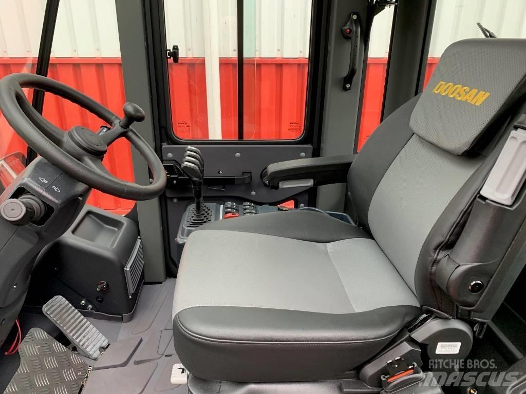 Doosan D160S-7 Dieselové vozíky