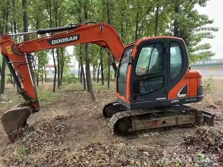 Doosan DX75 Pásová rýpadla