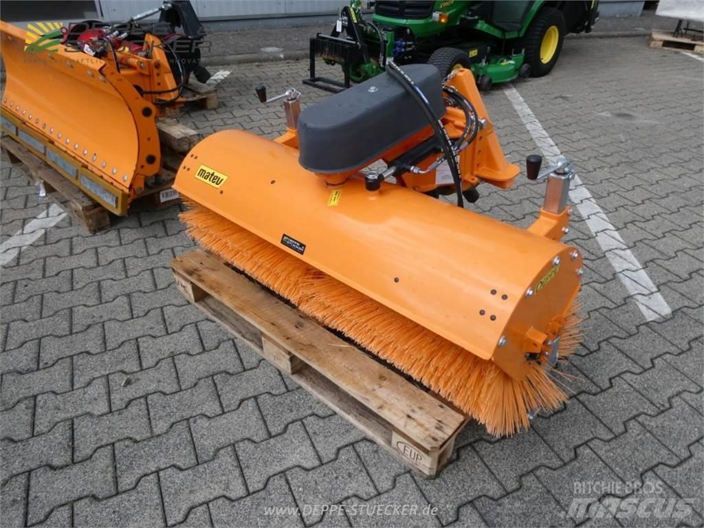 John Deere X950R Kompaktní traktory