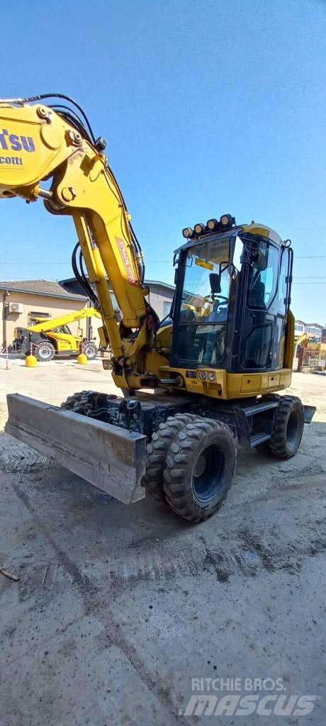 Komatsu PW98 MR-11 Kolová rýpadla