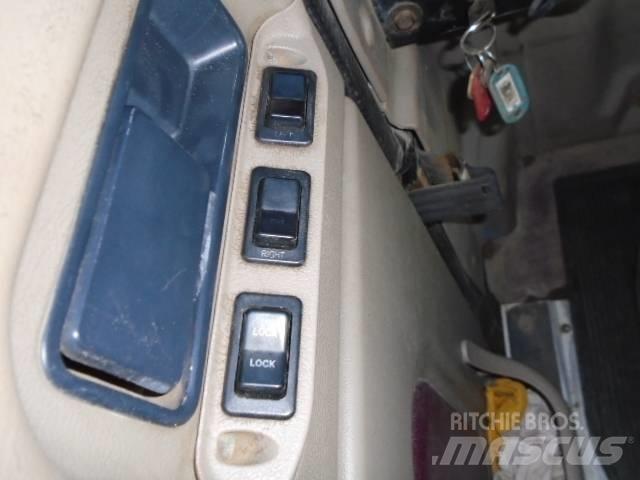 International 9200 i Sklápěče