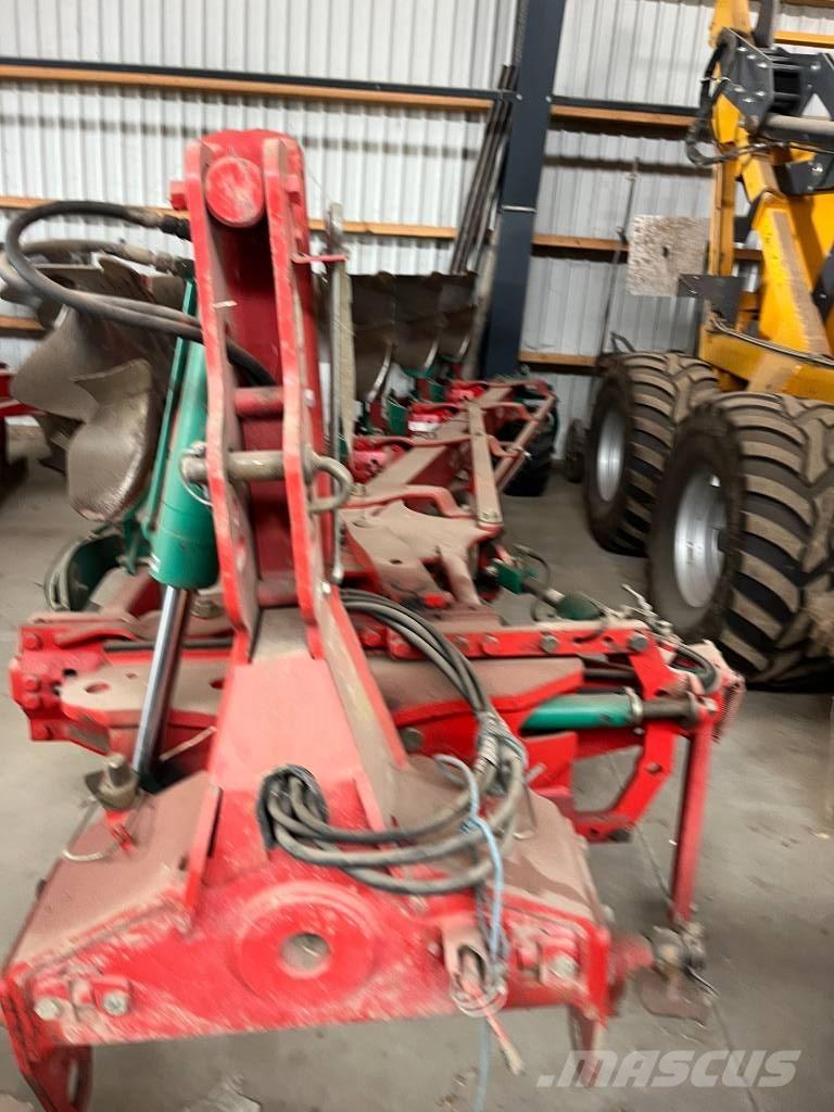 Kverneland EG 100 Oboustranné pluhy