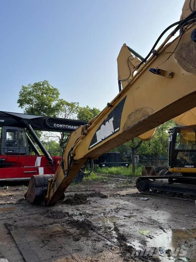 CAT 320BL Pásová rýpadla