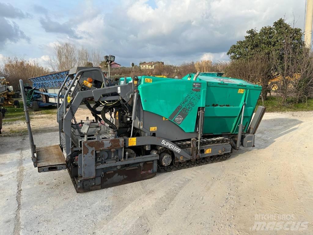 Vögele Super 800 Finišery