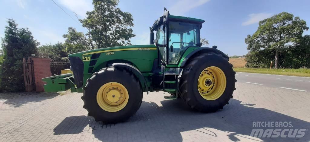 John Deere 8530 Traktory