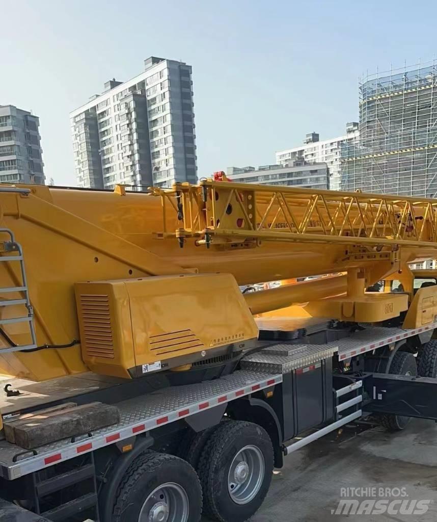 XCMG QY100K6C-1 Univerzální terénní jeřáby