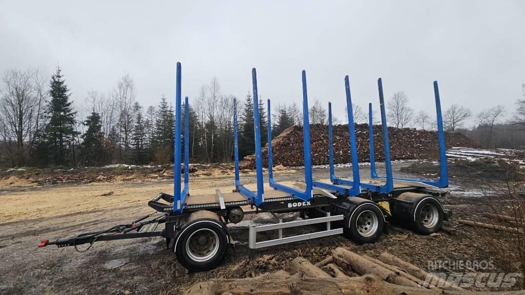 Bodex AP 240 F Přívěsy na kmeny
