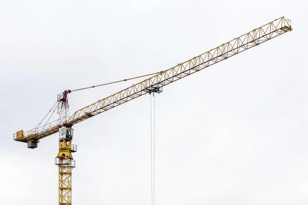 Liebherr 80HC Stavební jeřáby