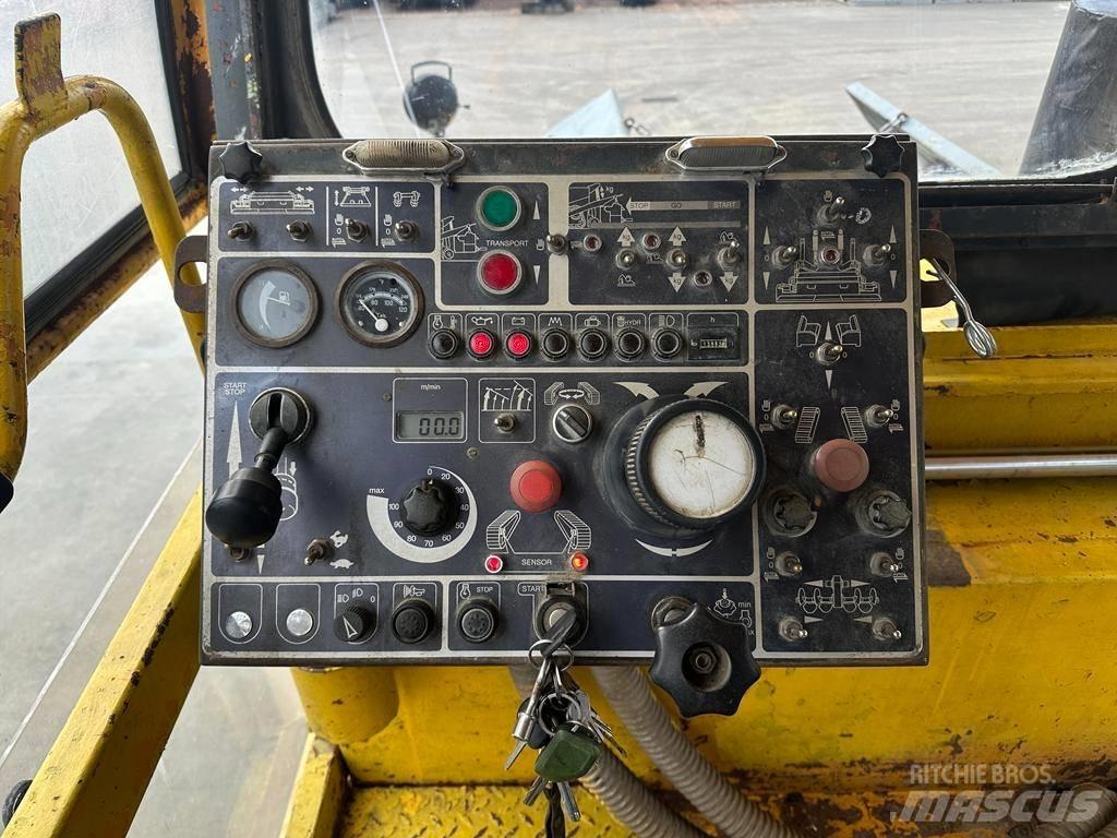 Demag DF 140 C Finišery