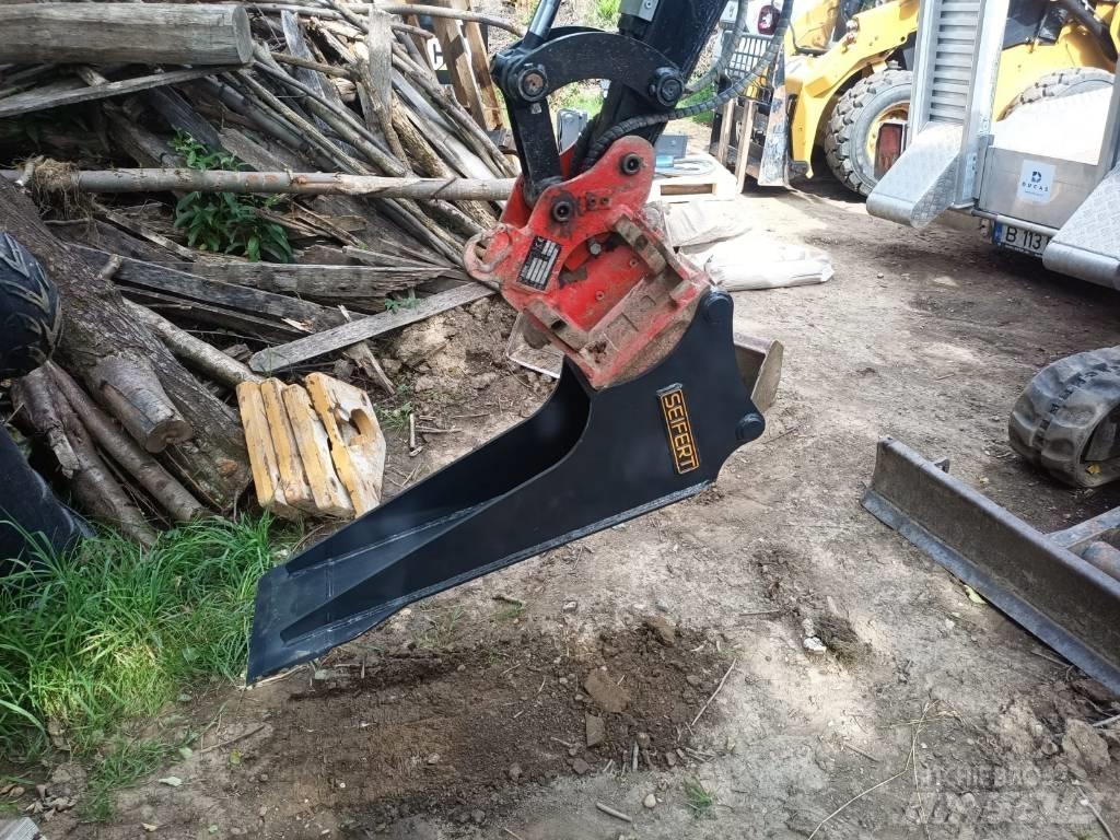 CAT 301.6  05A Mini rýpadla < 7t