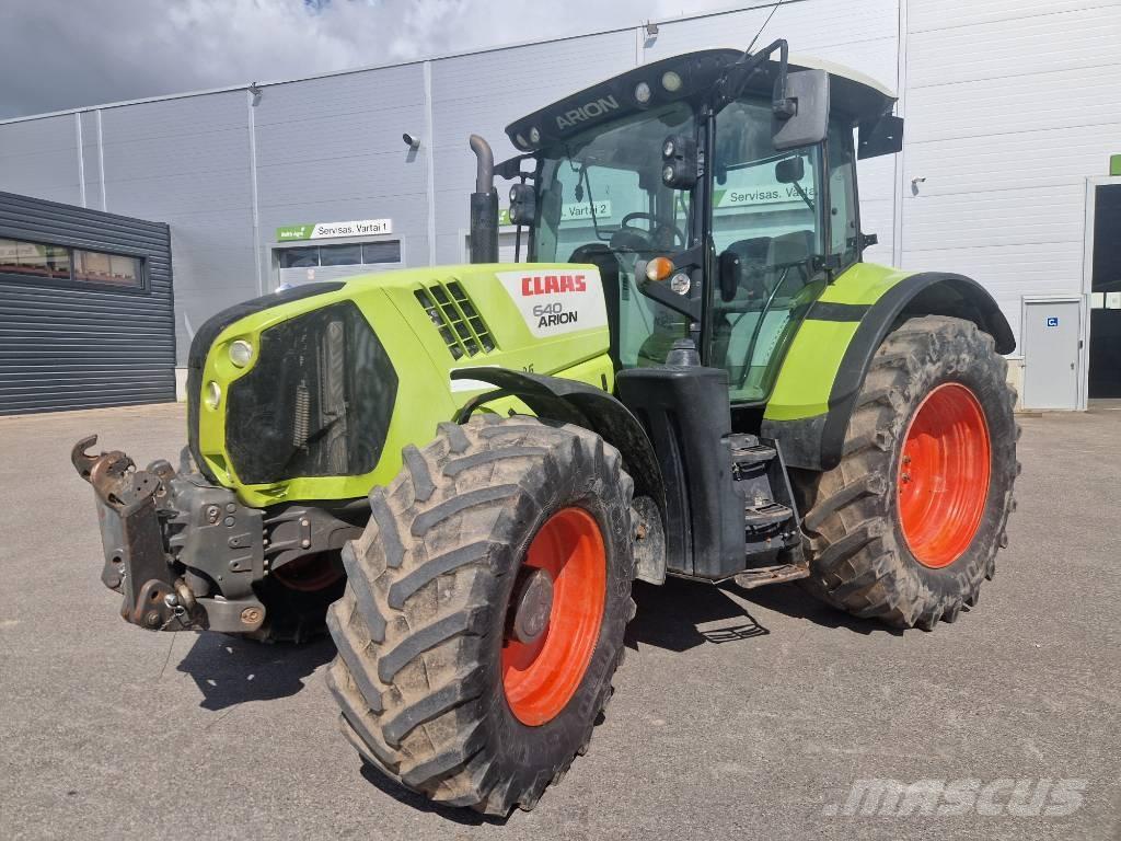 CLAAS Arion 640 CIS Traktory