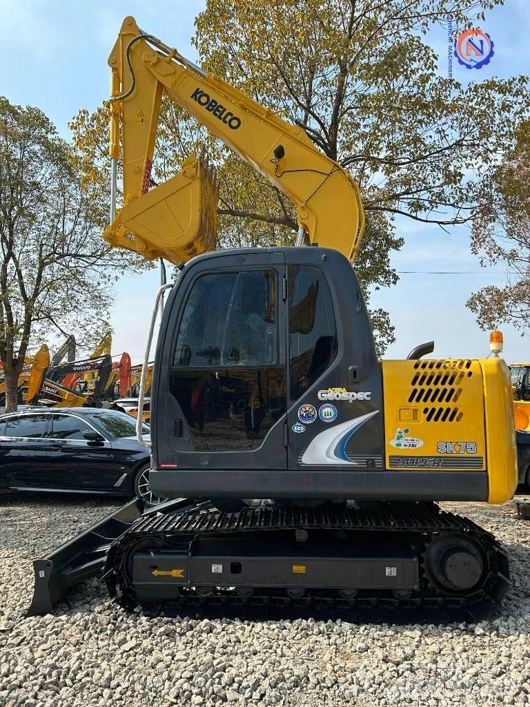 Kobelco SK 75 Pásová rýpadla