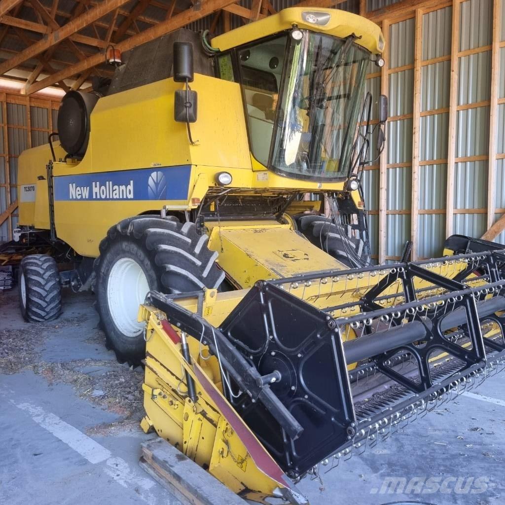 New Holland TC 5070 Sklízecí mlátičky
