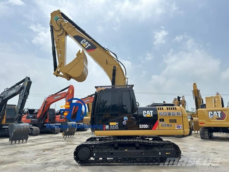 CAT 320 D2 Pásová rýpadla