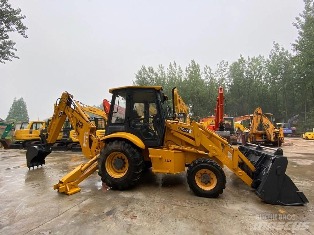 JCB 3 CX Rýpadlo-nakladače