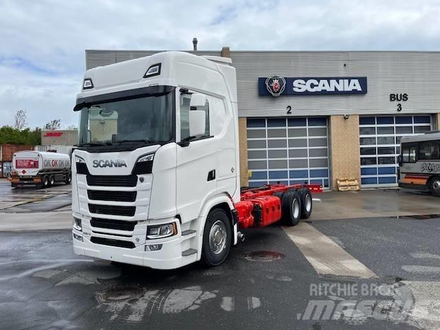 Scania S 590 Nákladní vozidlo bez nástavby