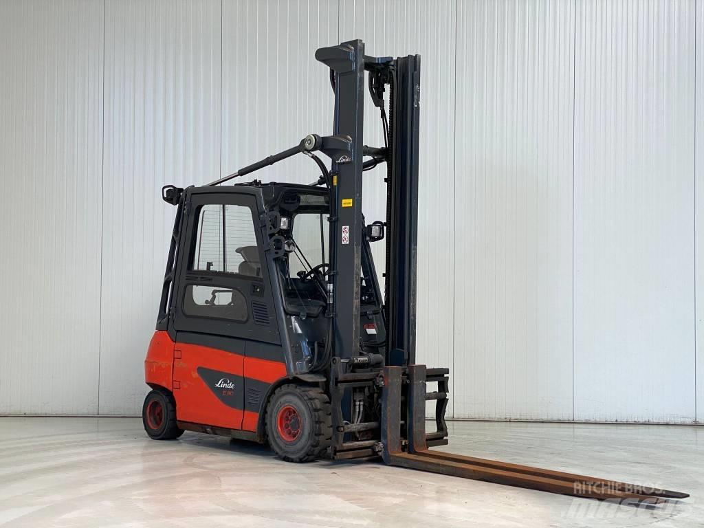Linde E30-01 Akumulátorové vozíky