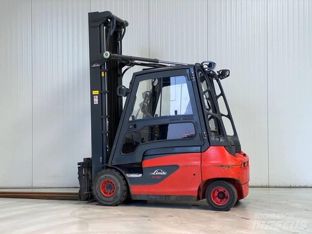 Linde E30-01 Akumulátorové vozíky