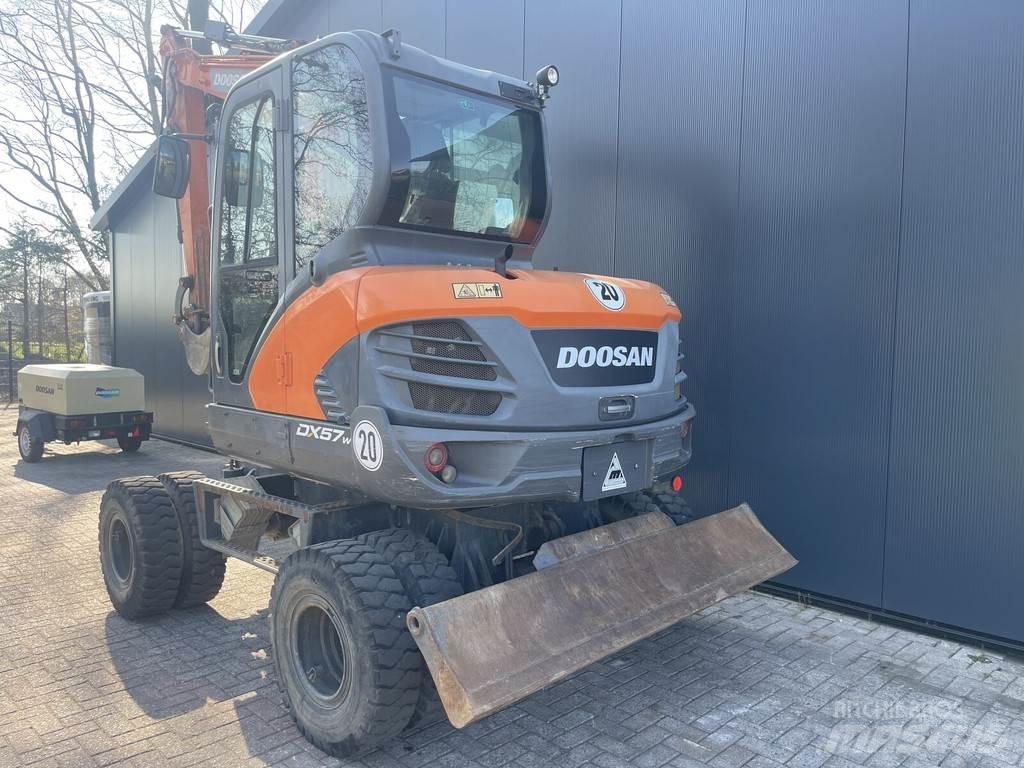 Doosan DX57W Kolová rýpadla