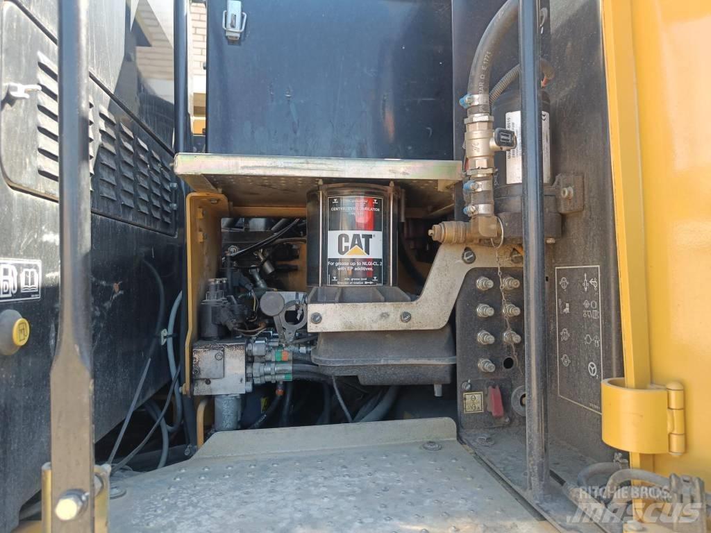 CAT M 315 D Kolová rýpadla