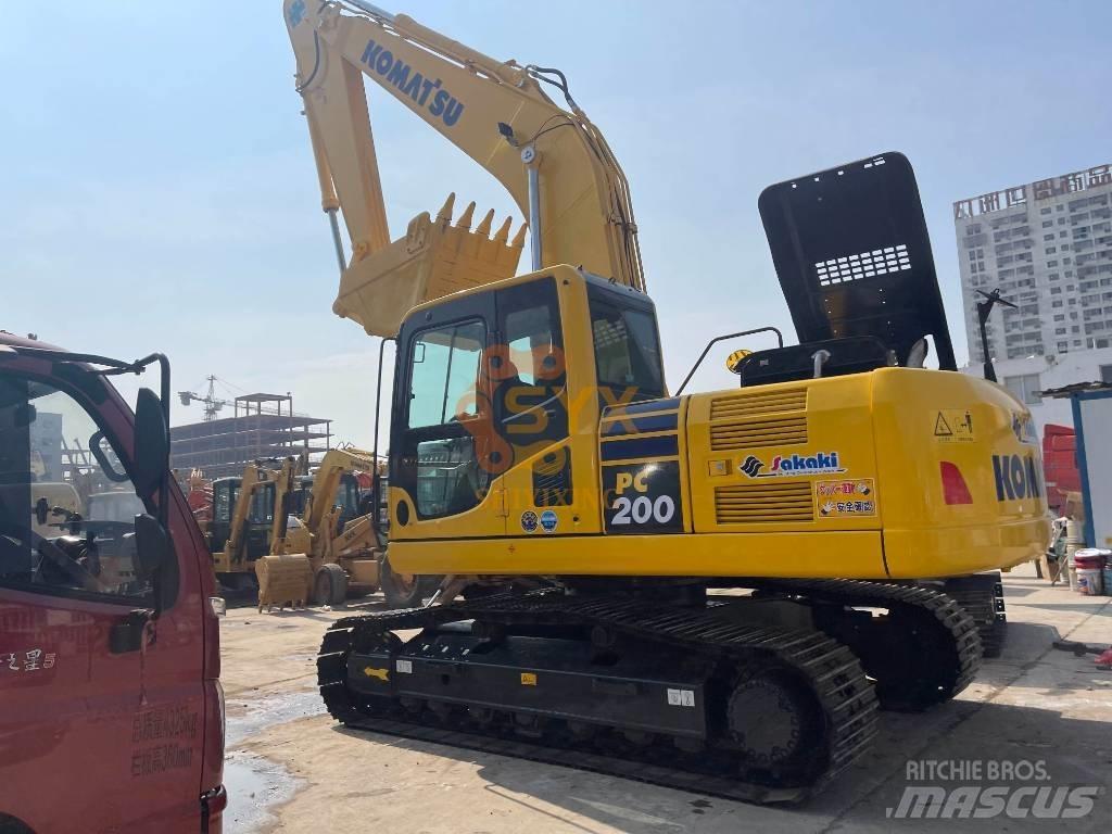 Komatsu PC 200-8 Pásová rýpadla