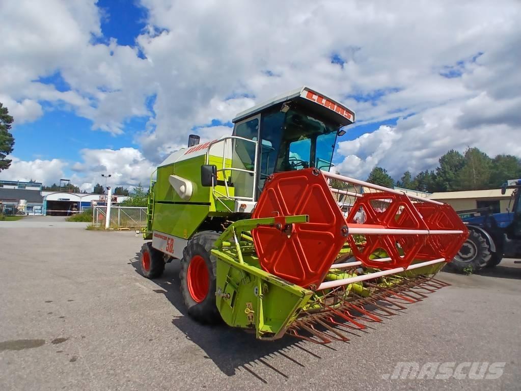 CLAAS Dominator 58 S Sklízecí mlátičky