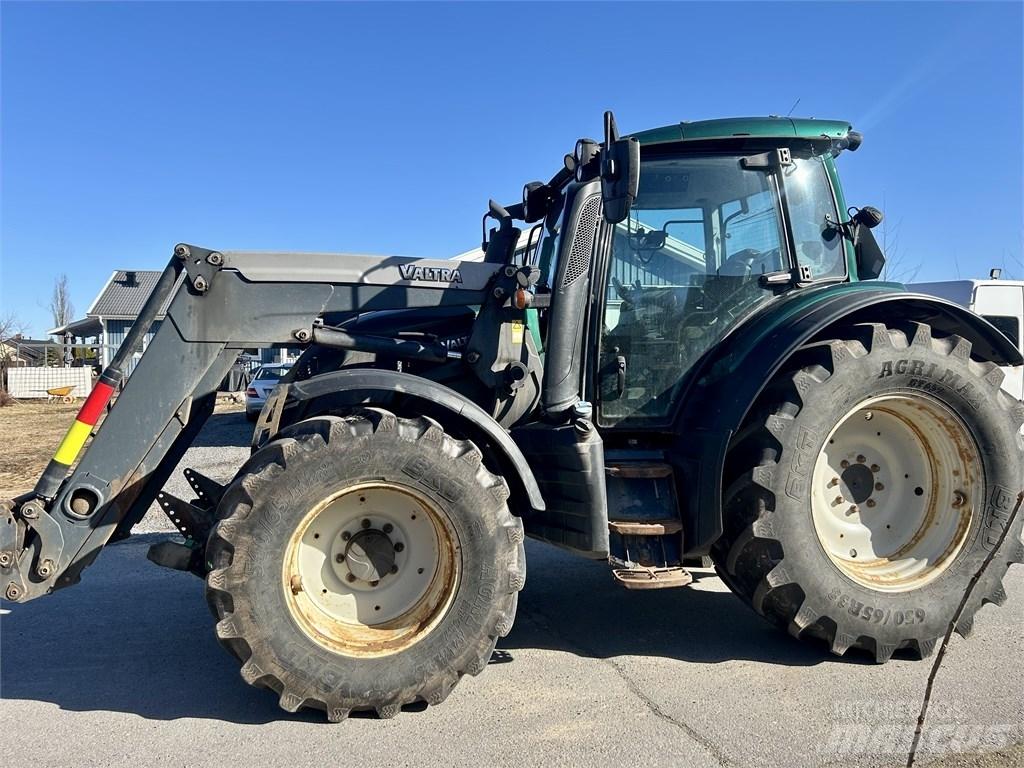 Valtra N 174 VERSU Traktory