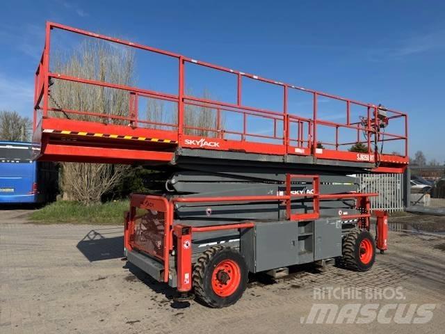 SkyJack SJ 9250 RT Nůžková zvedací plošina